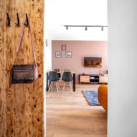 アパート Wyjatkowy Przy Lesie By Renters *